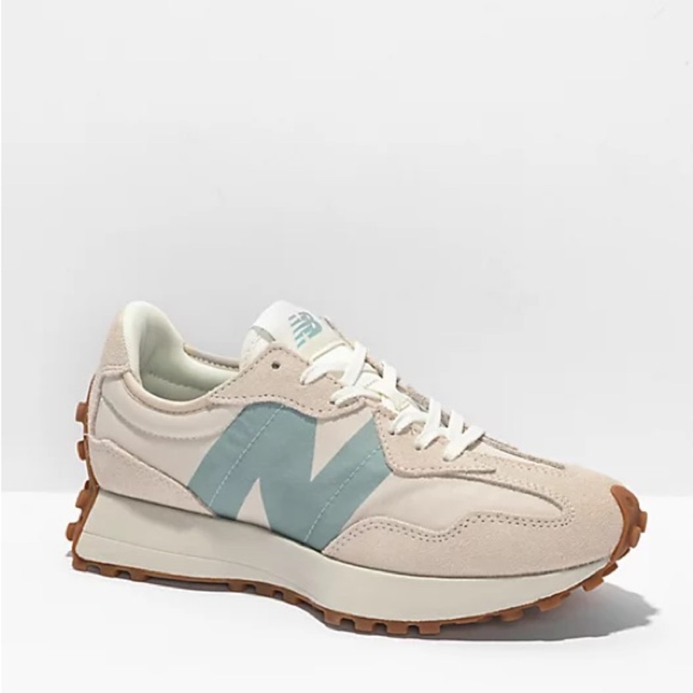 New Balance Women's Beige and Light Blue Sneakers